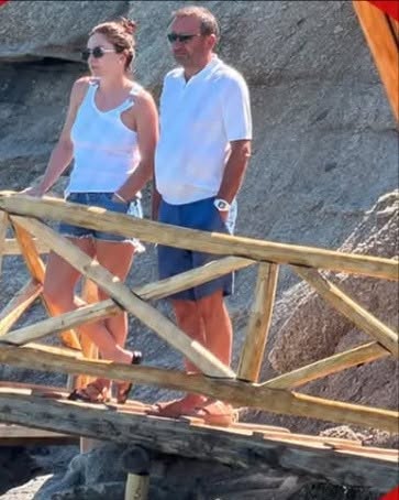 Diferență uriașă de vârstă între Simona Halep și „Regele mezelurilor”! Câți ani îi despart, de fapt… Vezi in comentarii
