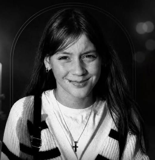 Dumnezeu să o ierte! A MVRIT Raluca, fetița de 12 ani lovită de mașină pe trotuar în… Vezi mai mult