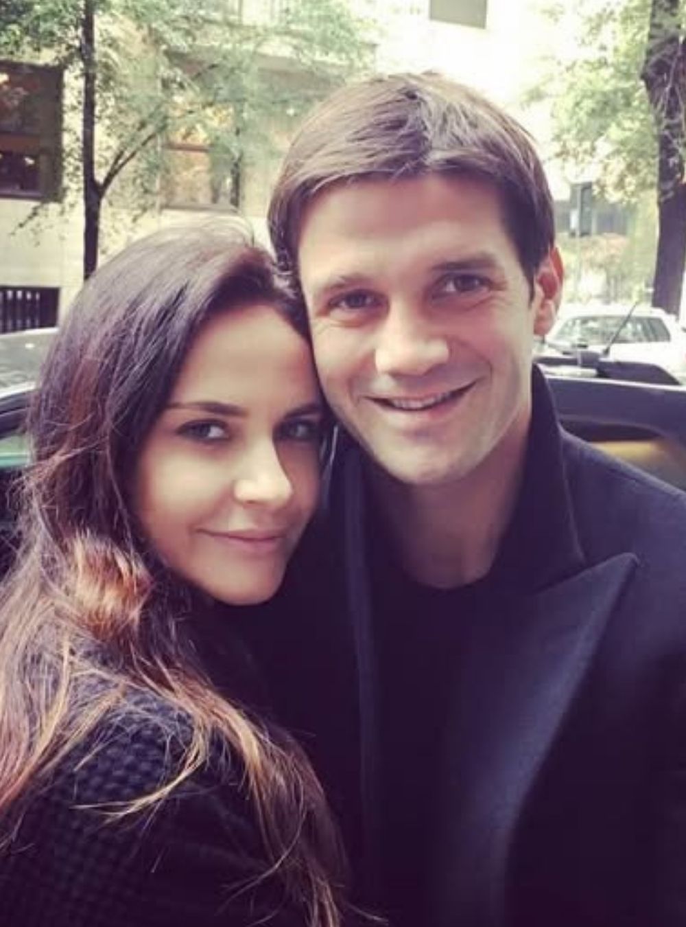 Soția lui Cristi Chivu a recunoscut TOT! Căsnicia ei cu antrenorul… Vezi mai mult