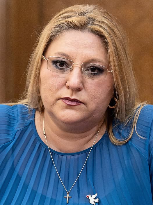 Diana Șoșoacă, transportată de urgență la spital după accident. Ce au descoperit medicii
