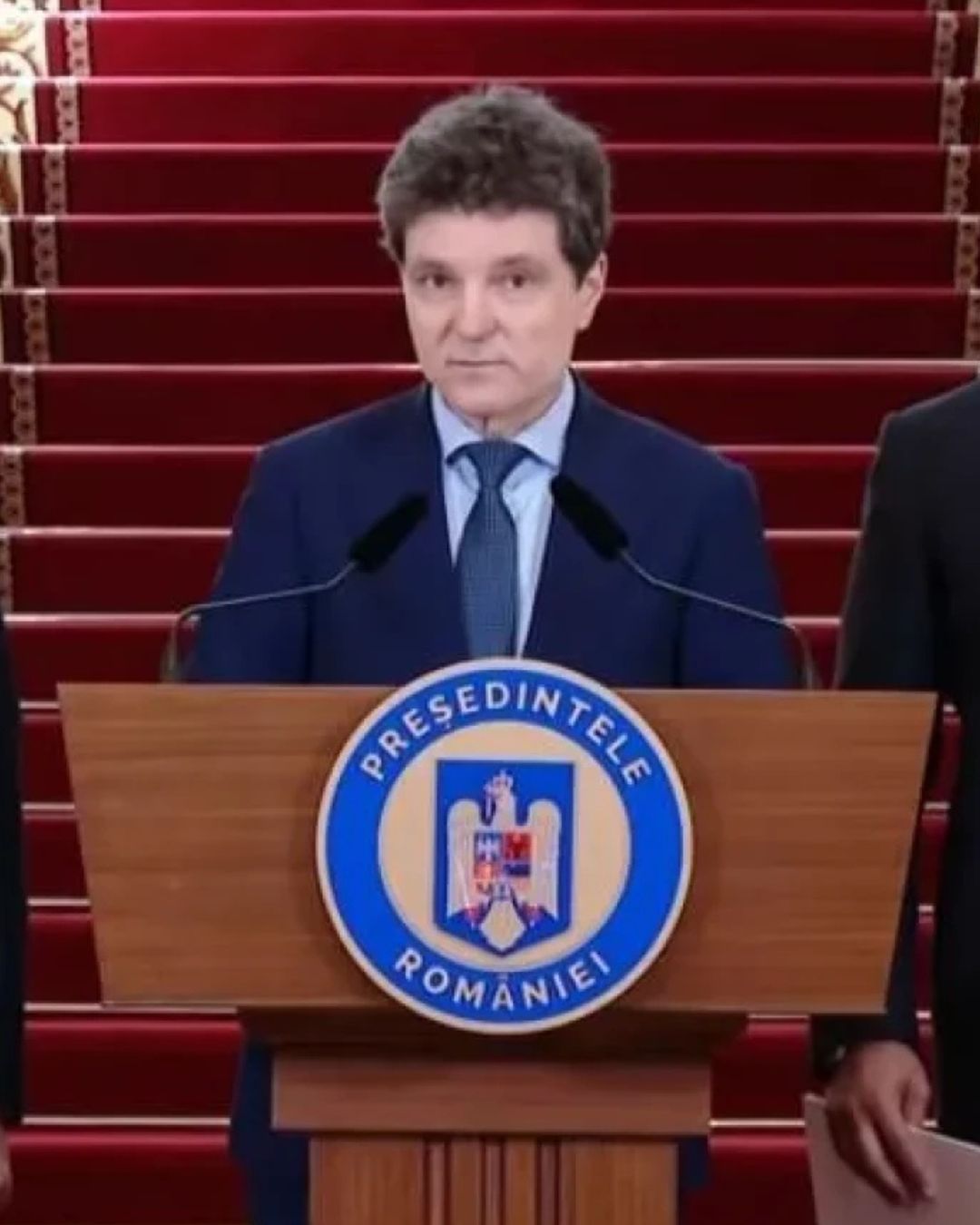 Nicușor Dan, acuzat că prelungește criza politică: CCR ar putea fi sesizată pentru desemnarea premierului