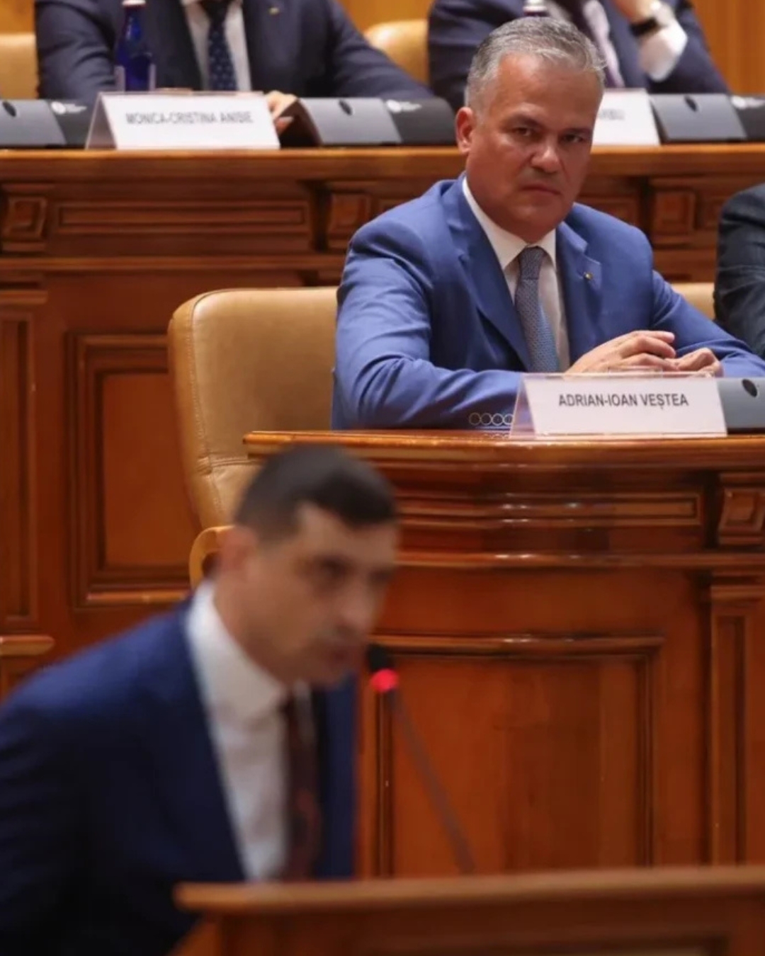 George Simion începe negocierile în Parlament pentru anticipate și suspendarea lui Nicușor Dan – detalii în comentarii