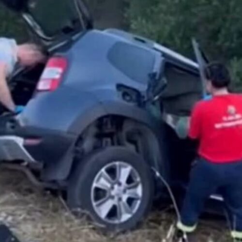 Mama, tata și bebelușul lor au mvrit subit după un accident rutier..
