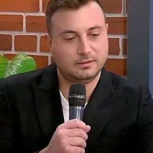 „Plâng de fiecare dată…” Valentin Sanfira a recunoscut că… Vezi mai mult
